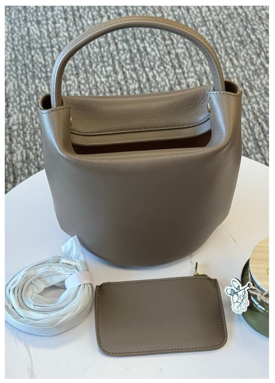 Barrel-shaped Bag in Genuine Leather