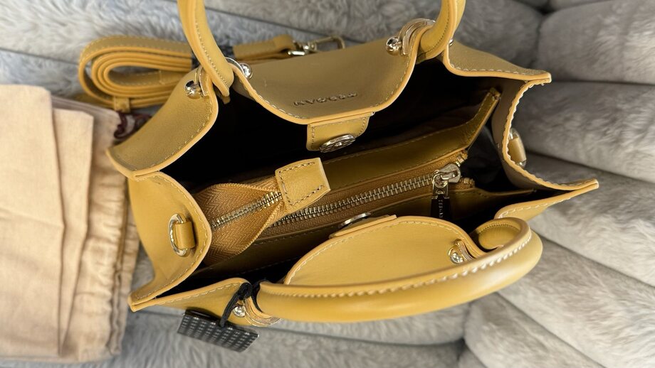 Stylish High-Quality Genuine Leather Bag
