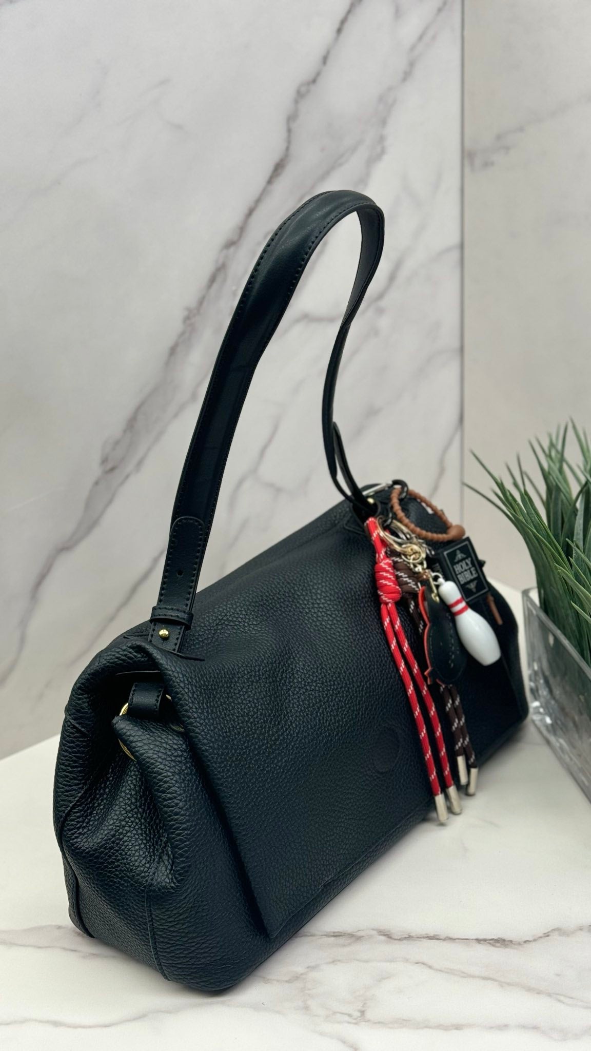 The “Modern Charm” genuine leather bag