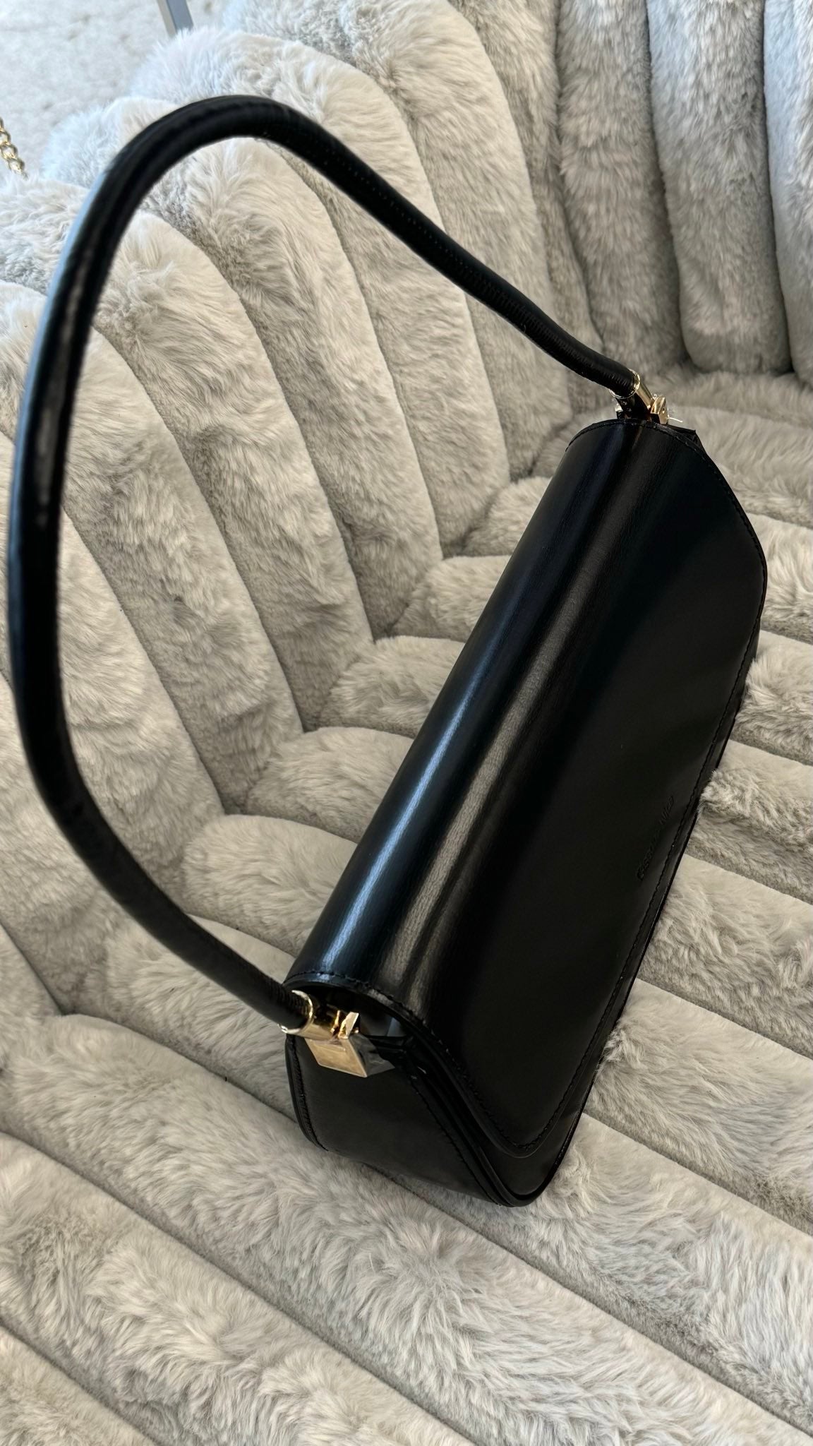 “Dual Charm” – Genuine Leather Bag with Two Straps