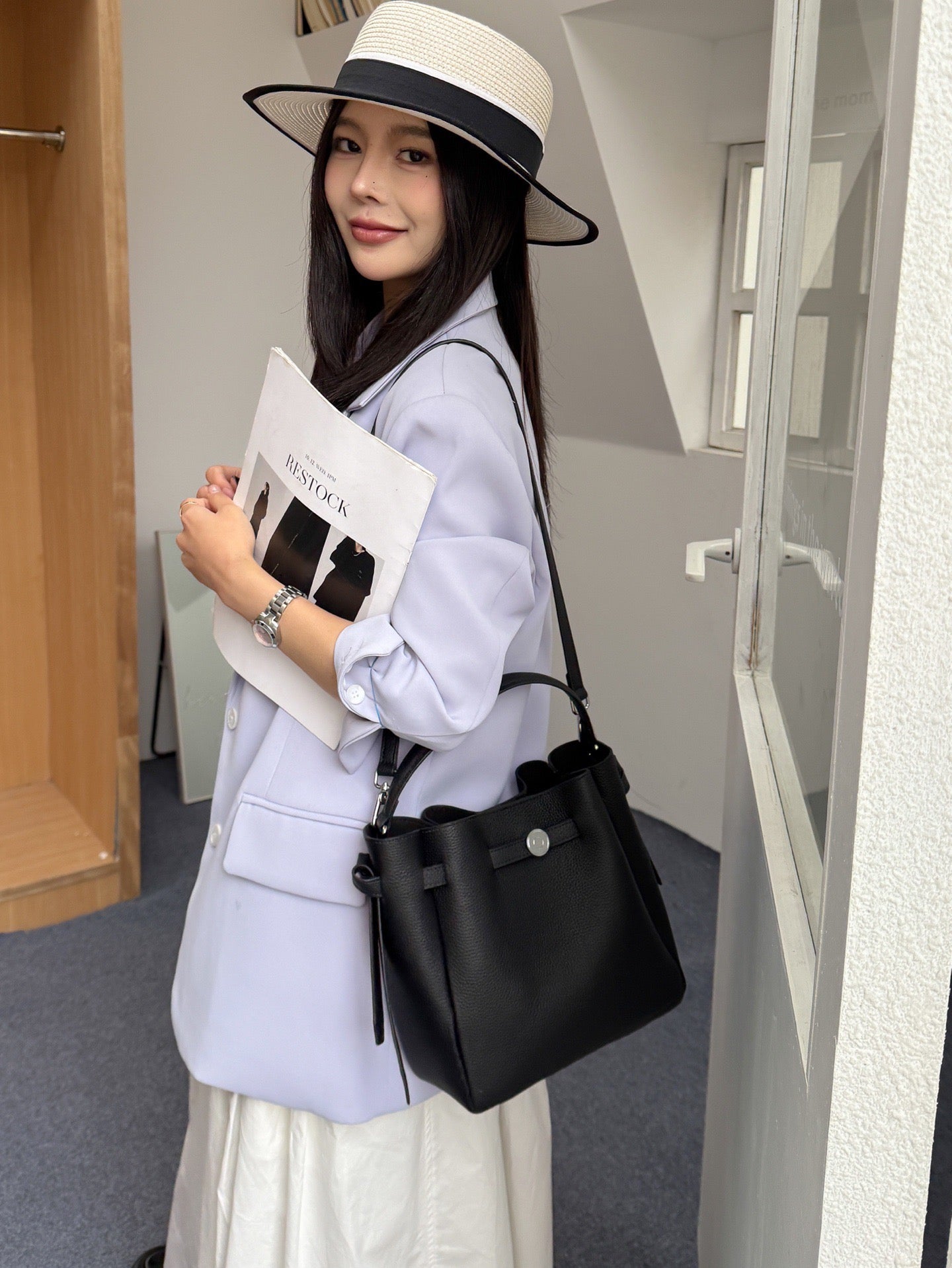 CityCharm Leather Bucket Bag – genuine leather, detachable strap