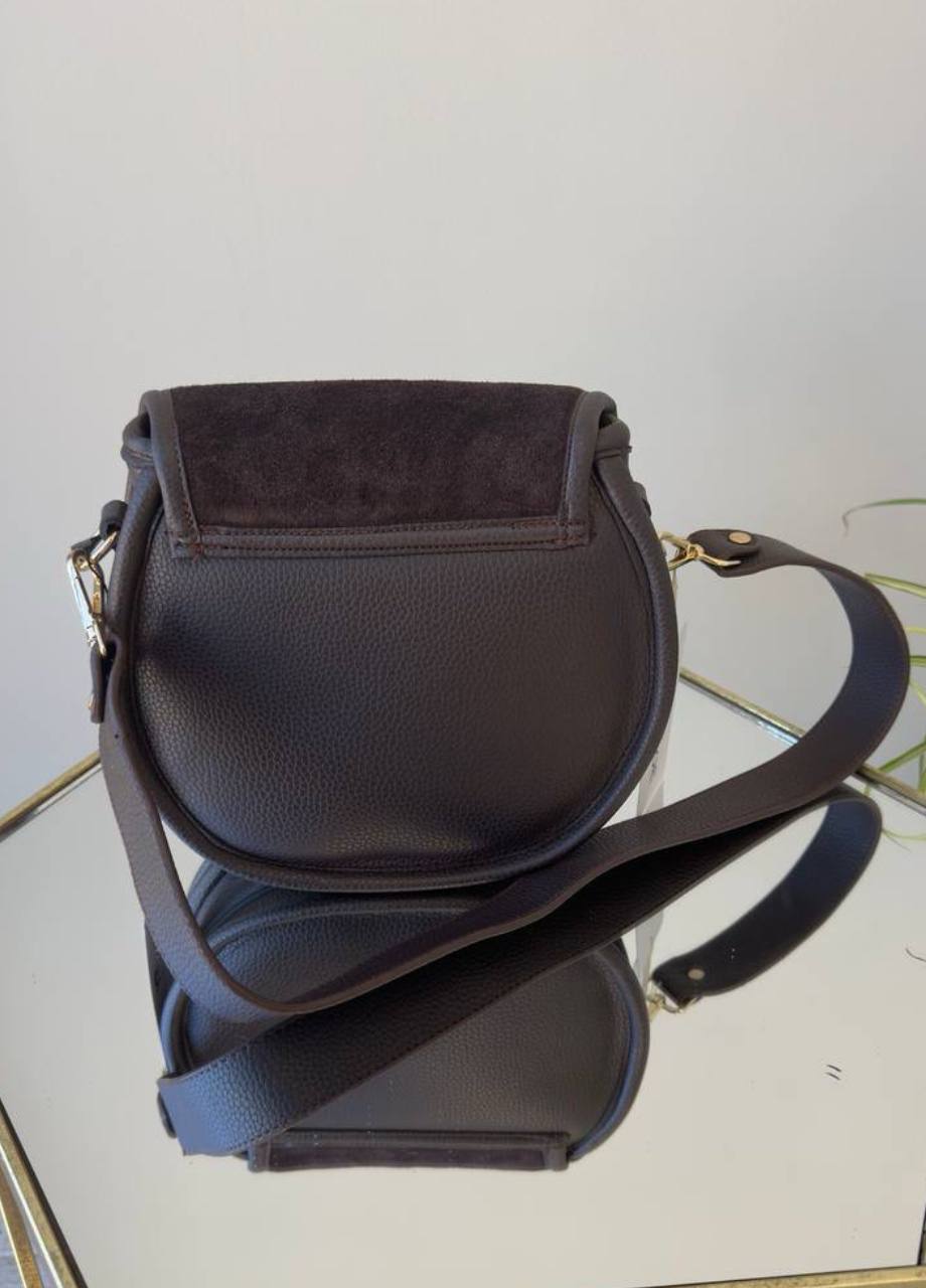 Elegant Suede Handbag for Stylish Young Women
