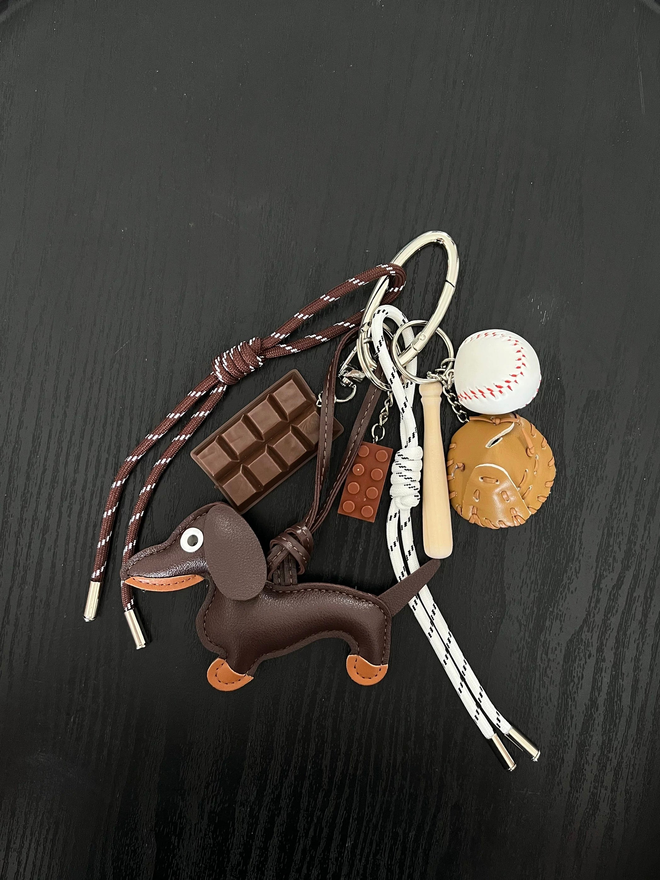 "Dachshund Delight" Key Chain