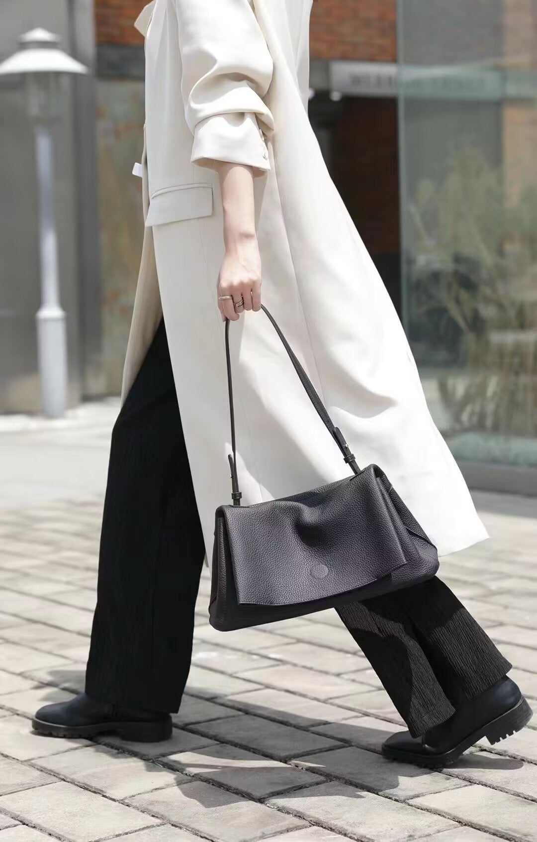 Lévera – The Art of Genuine Leather