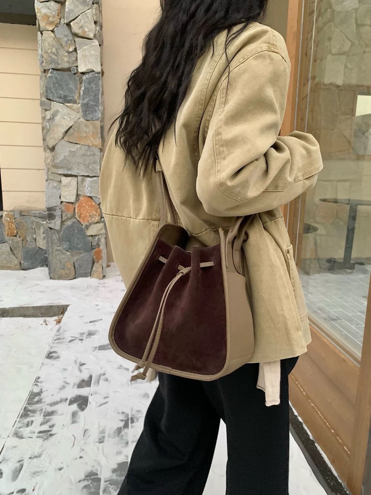 Darina – Elegant Shoulder Bag with Top Handle & Adjustable Strap