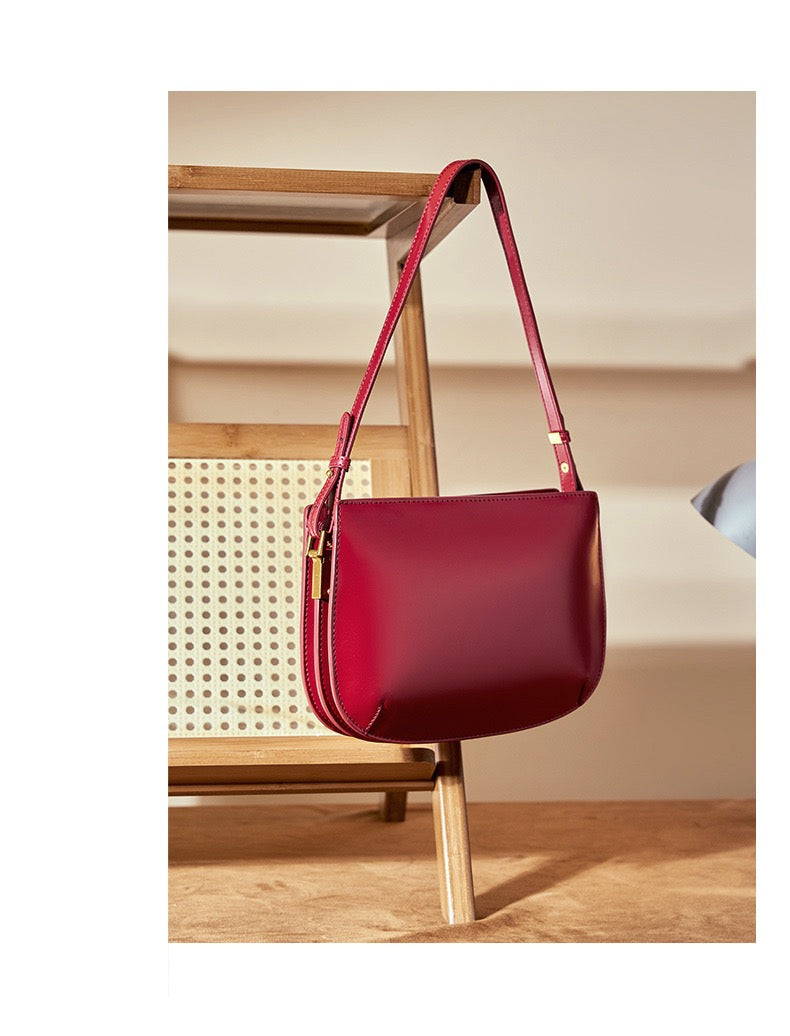 🎀 Elegant Charm Shoulder Bag – Your Daily Dose of Style and Elegance! 🎀