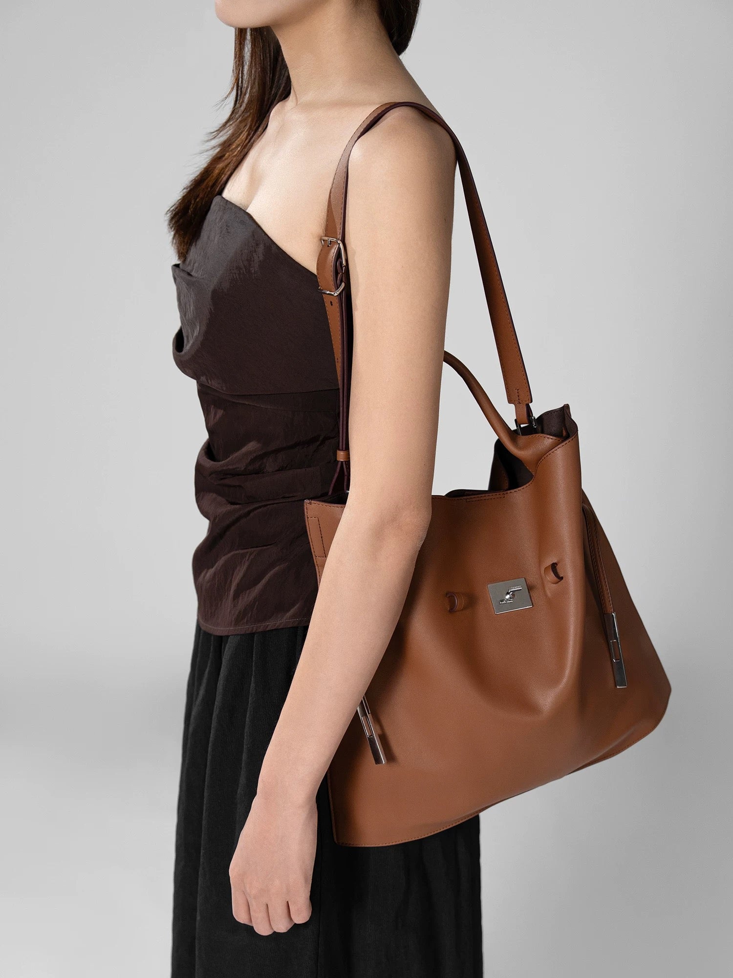 LuxeCity Leather Tote – genuine leather bag with top handle & adjustable strap, fits 14” laptop