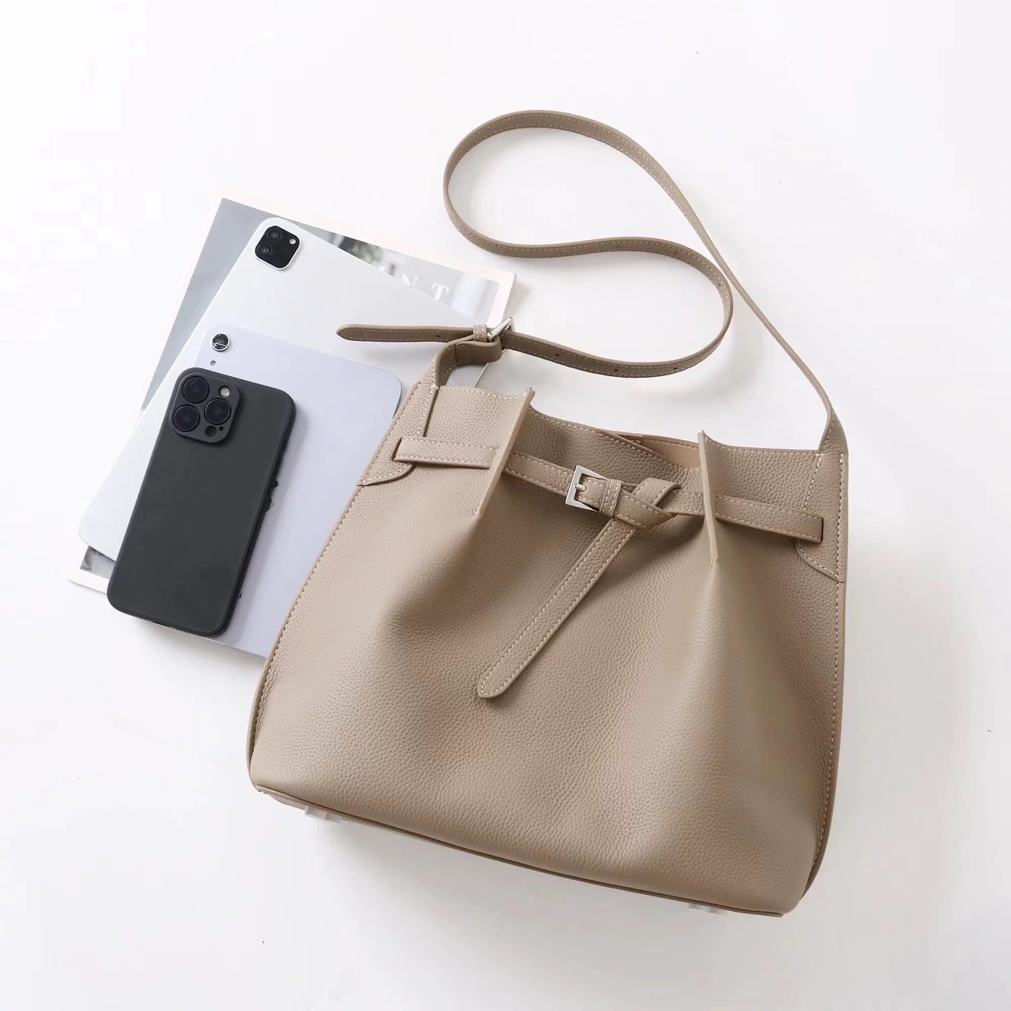 SARUNA Grain– 100% Full Leather Tote”. Women’s shoulder bag