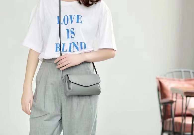 Elegance Clutch