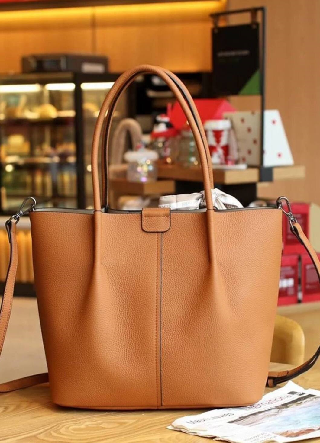 Bella Vita” — Modern Leather Tote Bag