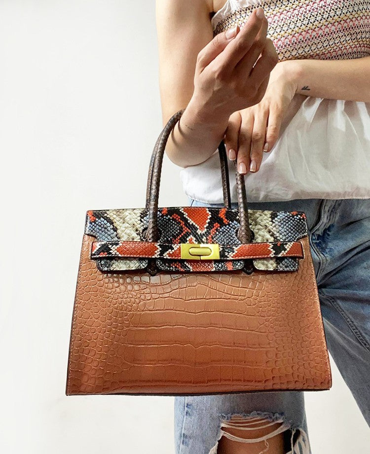 Pre-order. Borsa Vittoria — Genuine Leather Handbag, Made in Italy