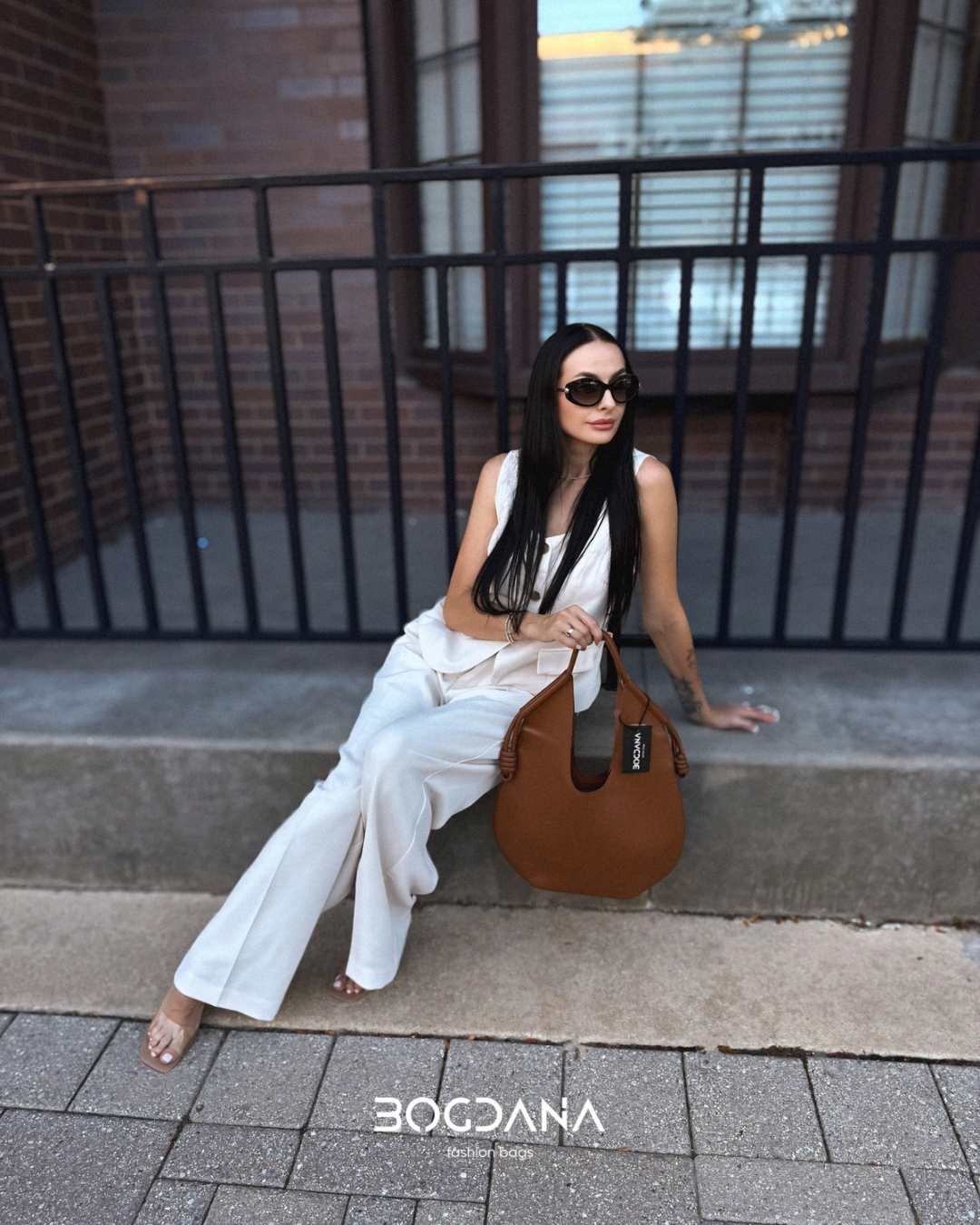 “Caffè Chic” — Leather Shopper Bag