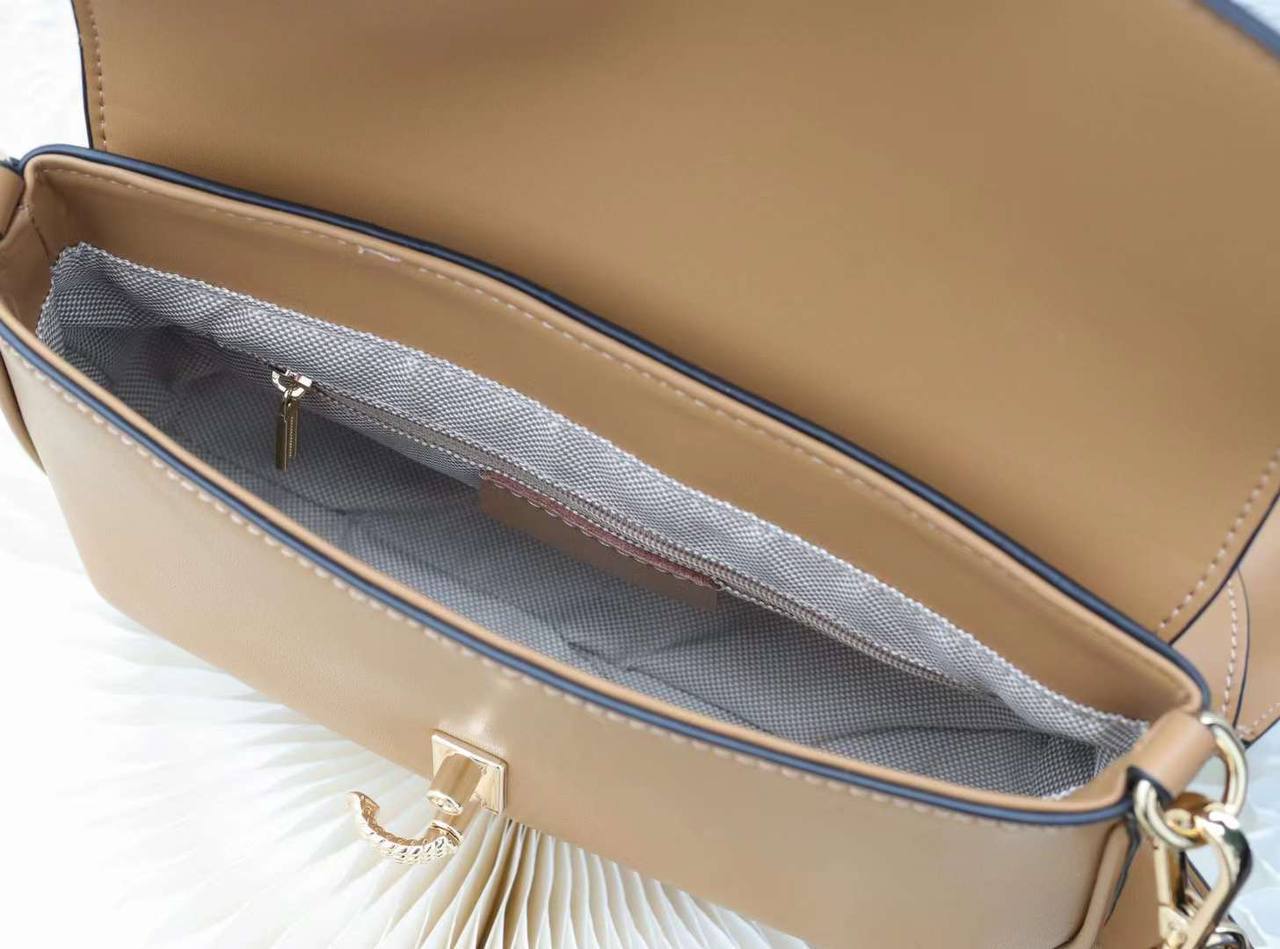 “Elegance” — Classic Genuine Leather Bag
