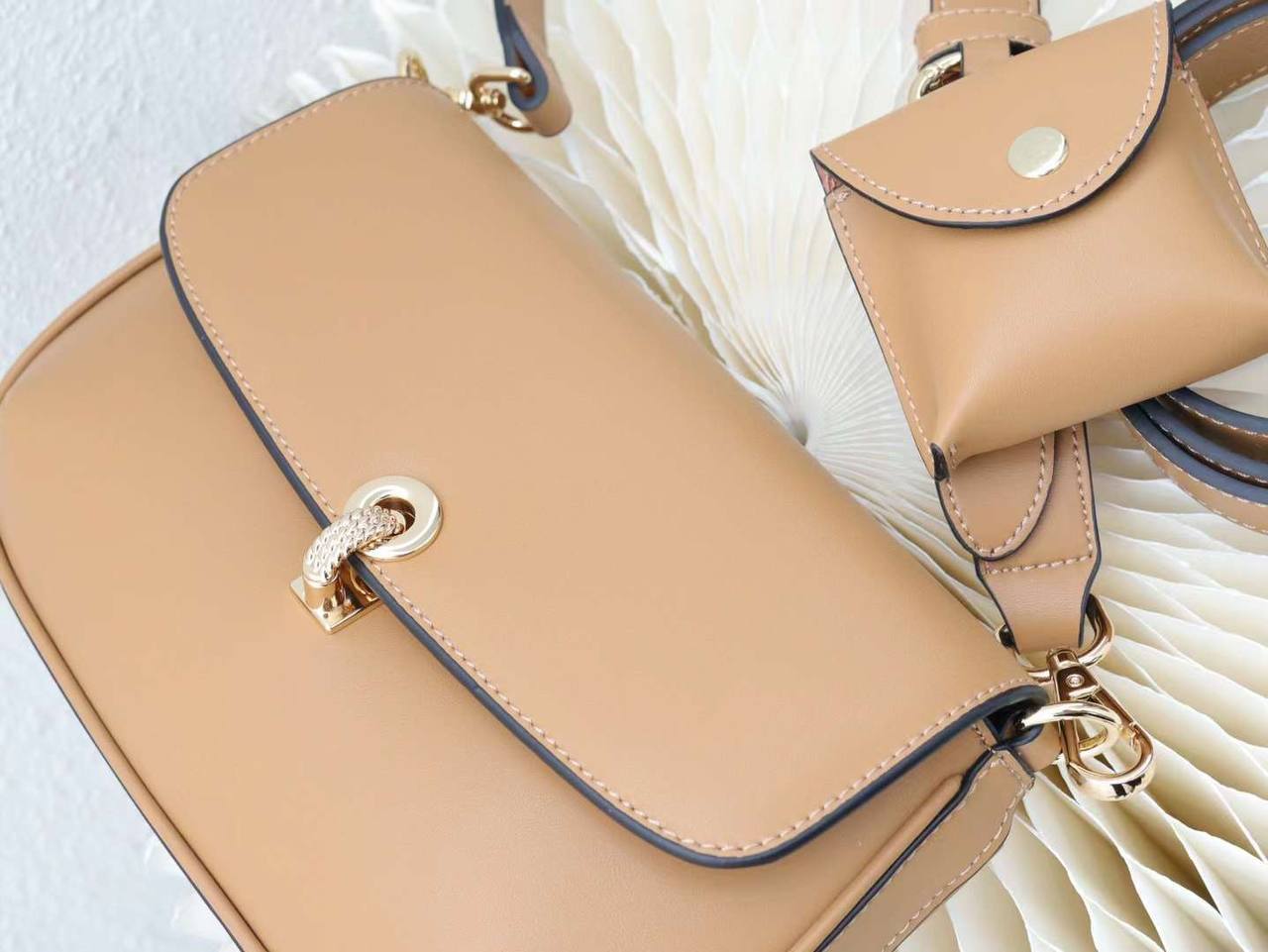 “Elegance” — Classic Genuine Leather Bag