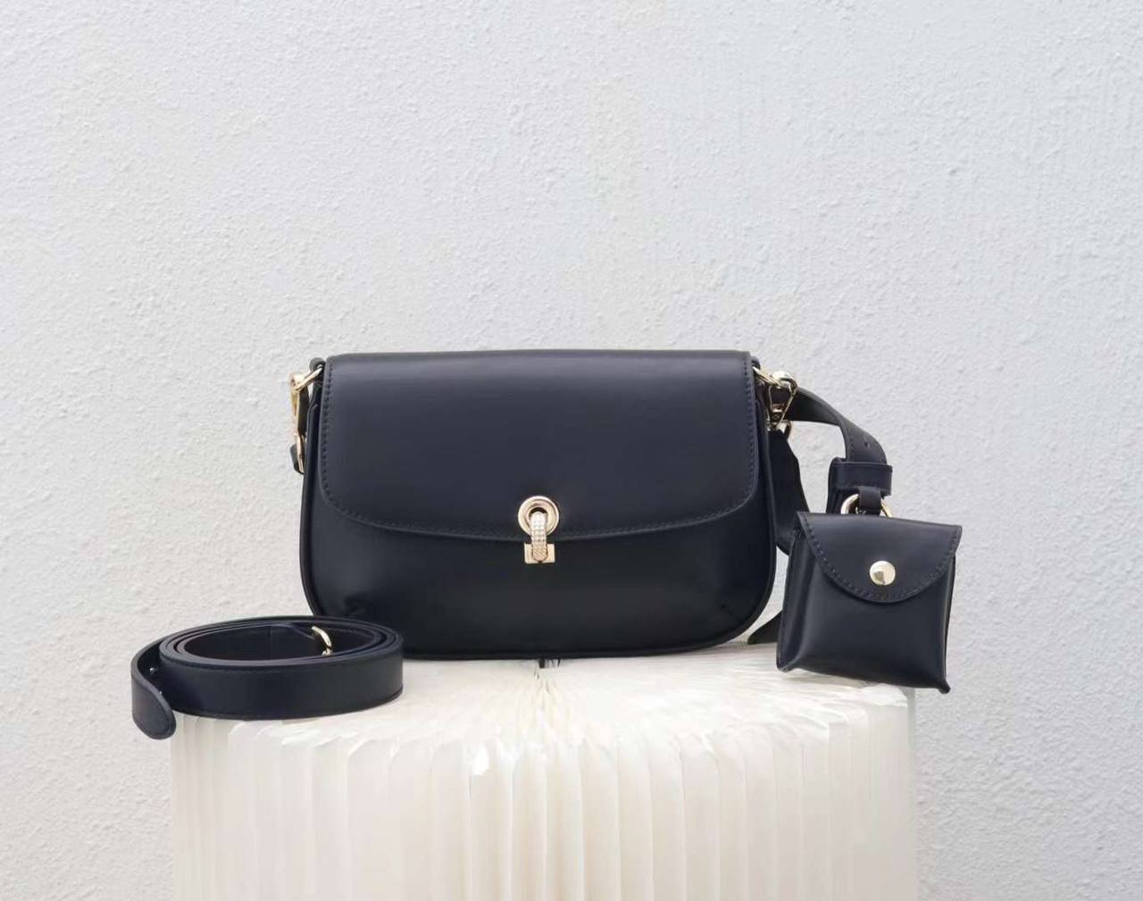 “Elegance” — Classic Genuine Leather Bag