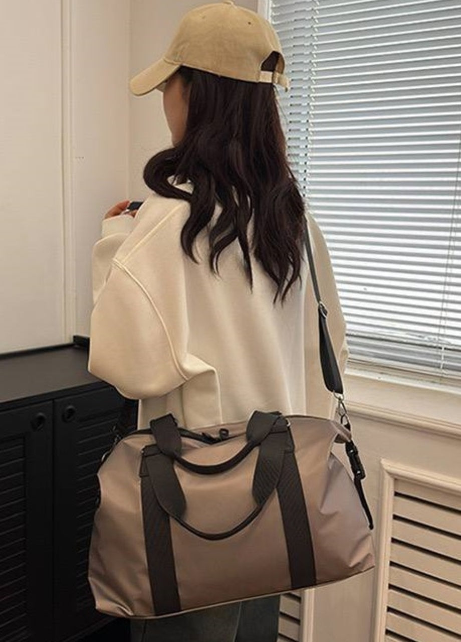 “Athletica” — Elegant Fitness Bag