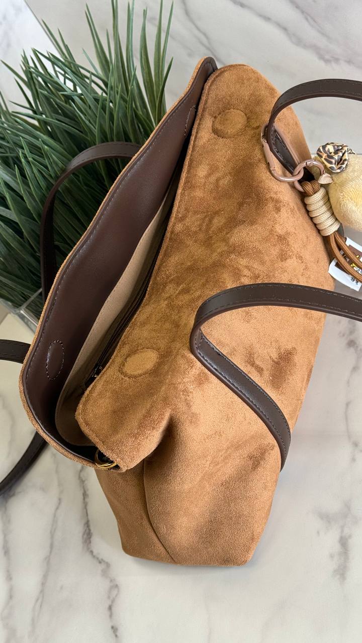 Velour Essence