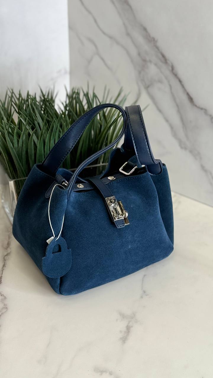 Velour Elegance
