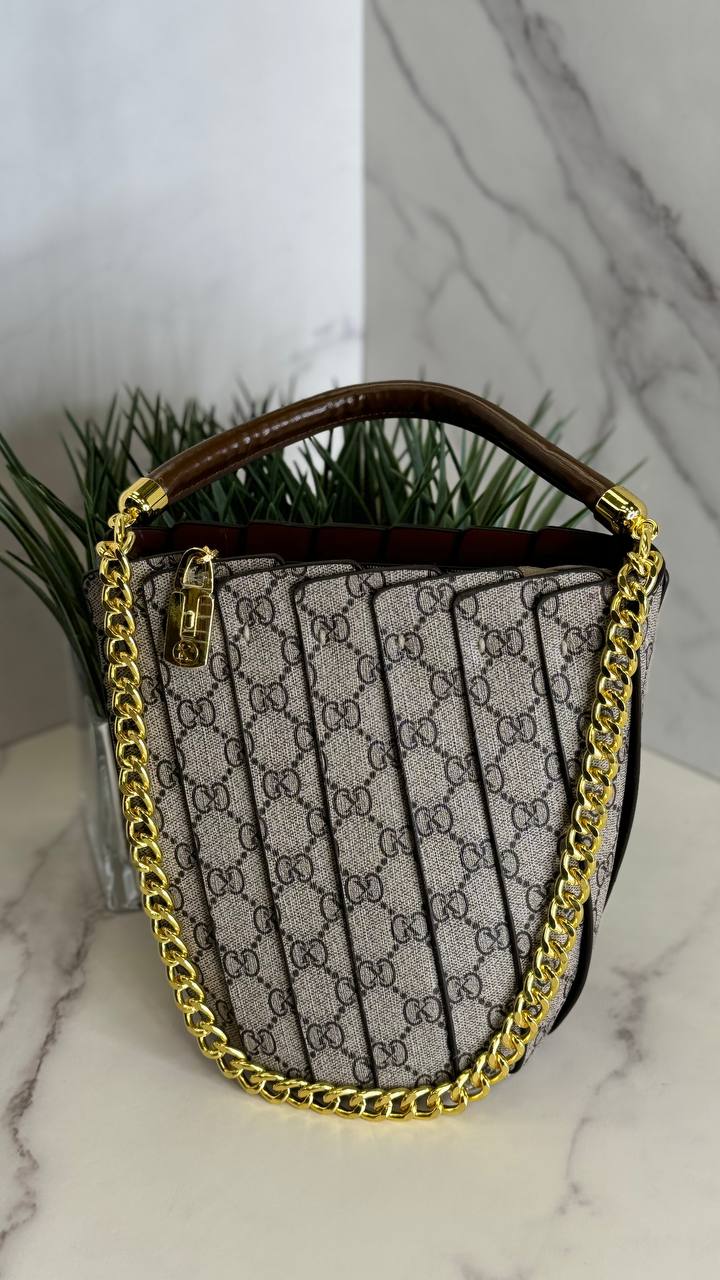 Luxe Chain
