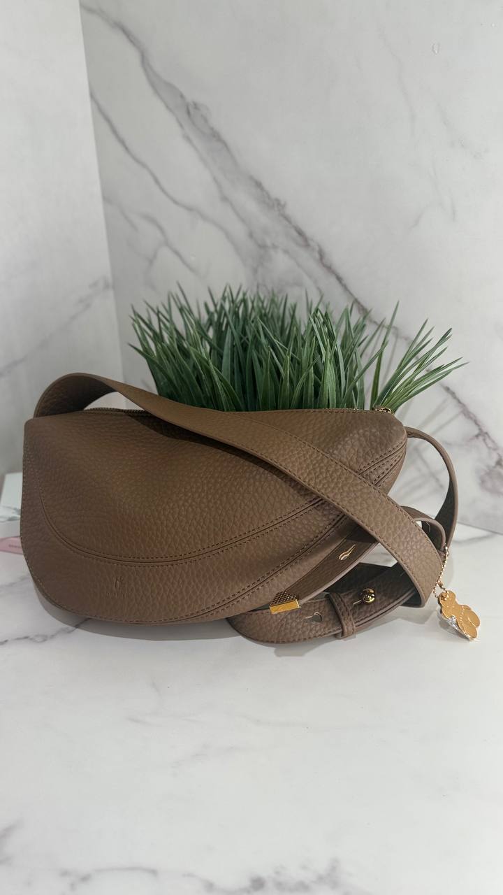 Urban Chic – Genuine Leather Belt Bag