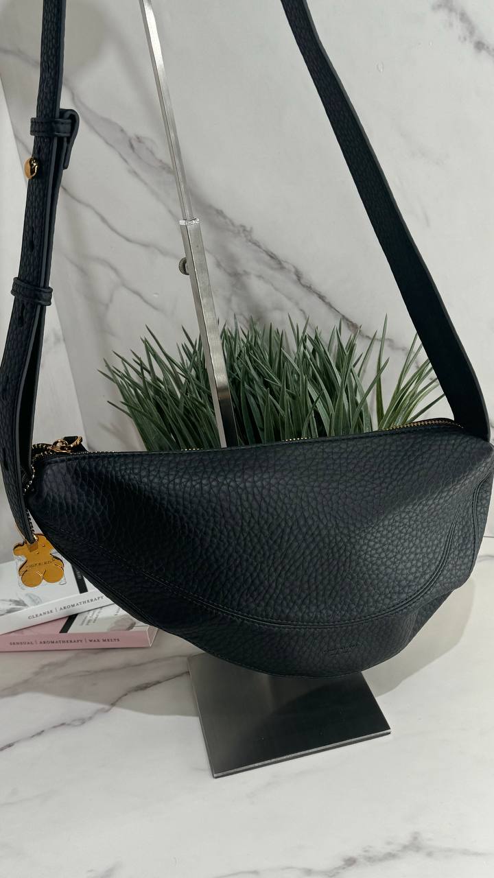 Urban Chic – Genuine Leather Belt Bag