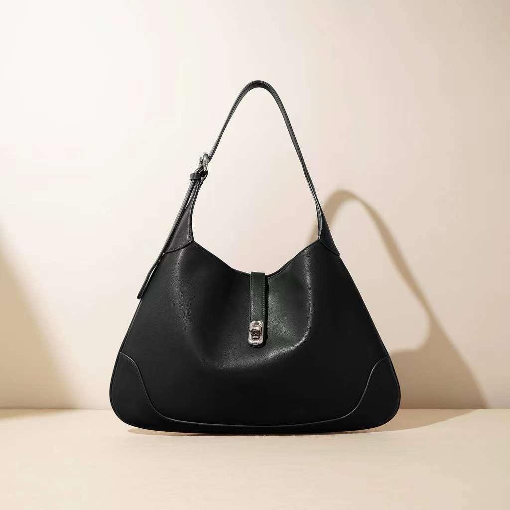“Natural Elegance Hobo Bag”