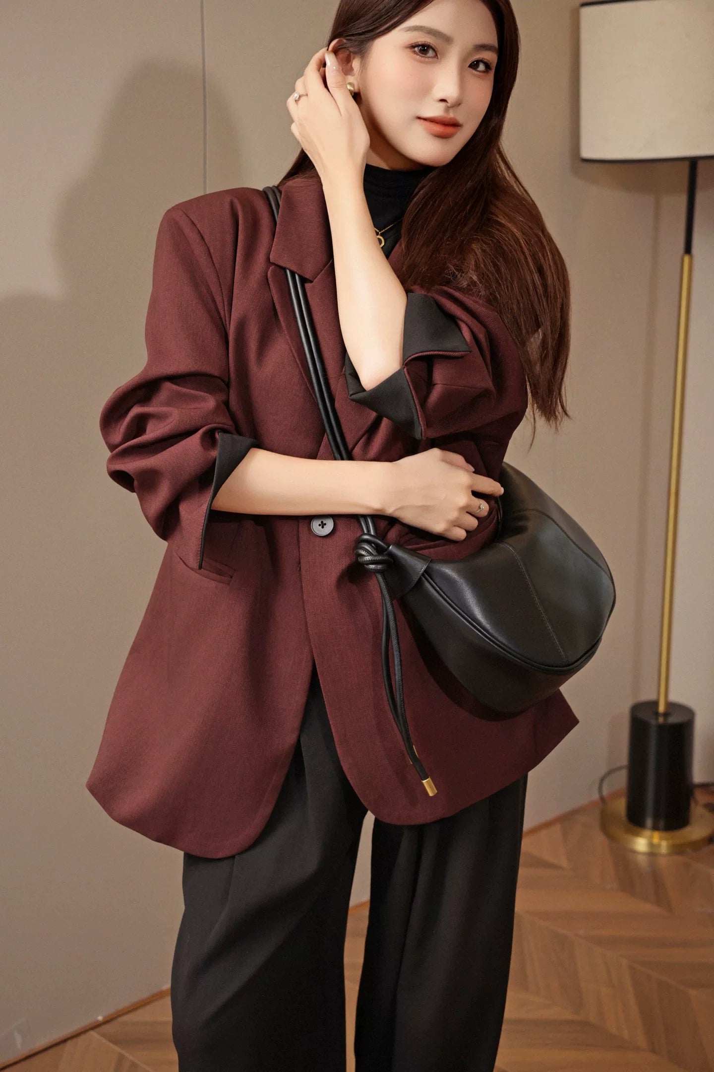 Elegant Adjustable Leather Shoulder Bag