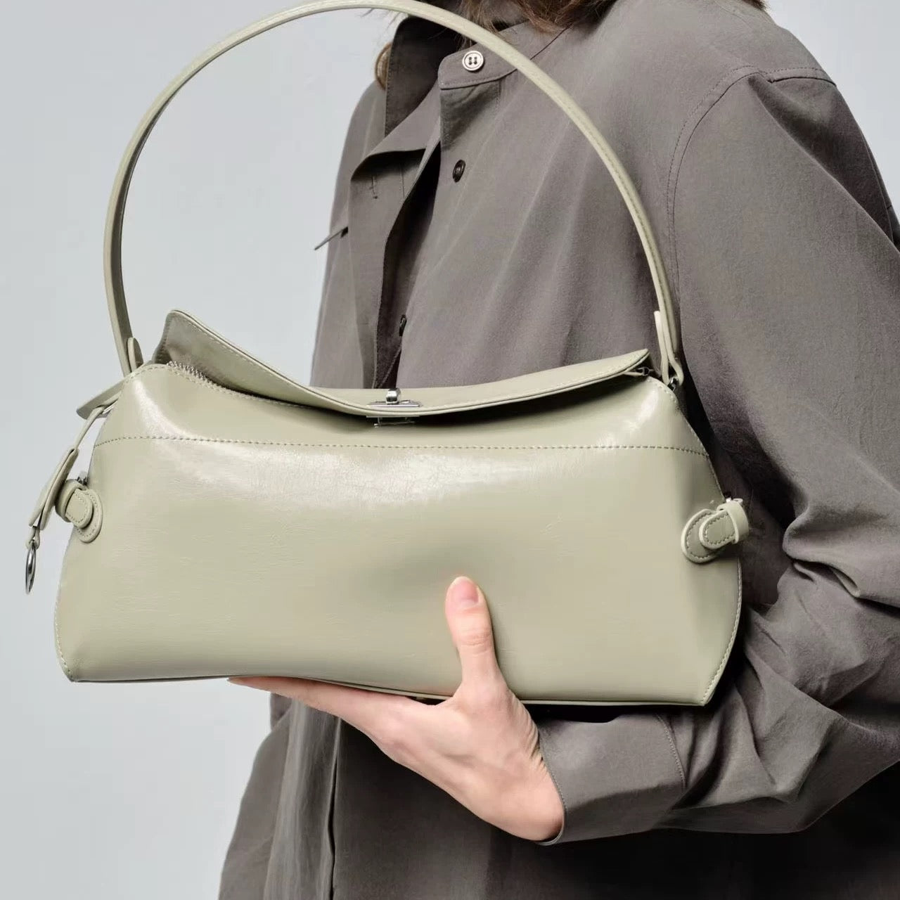 👜 Aylana Bag — Elegant Genuine Cowhide Leather Bag with Long Adjustable Strap