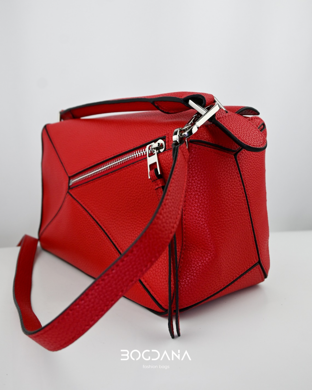 Rosso Classico – Premium Genuine Leather Bag. Italy