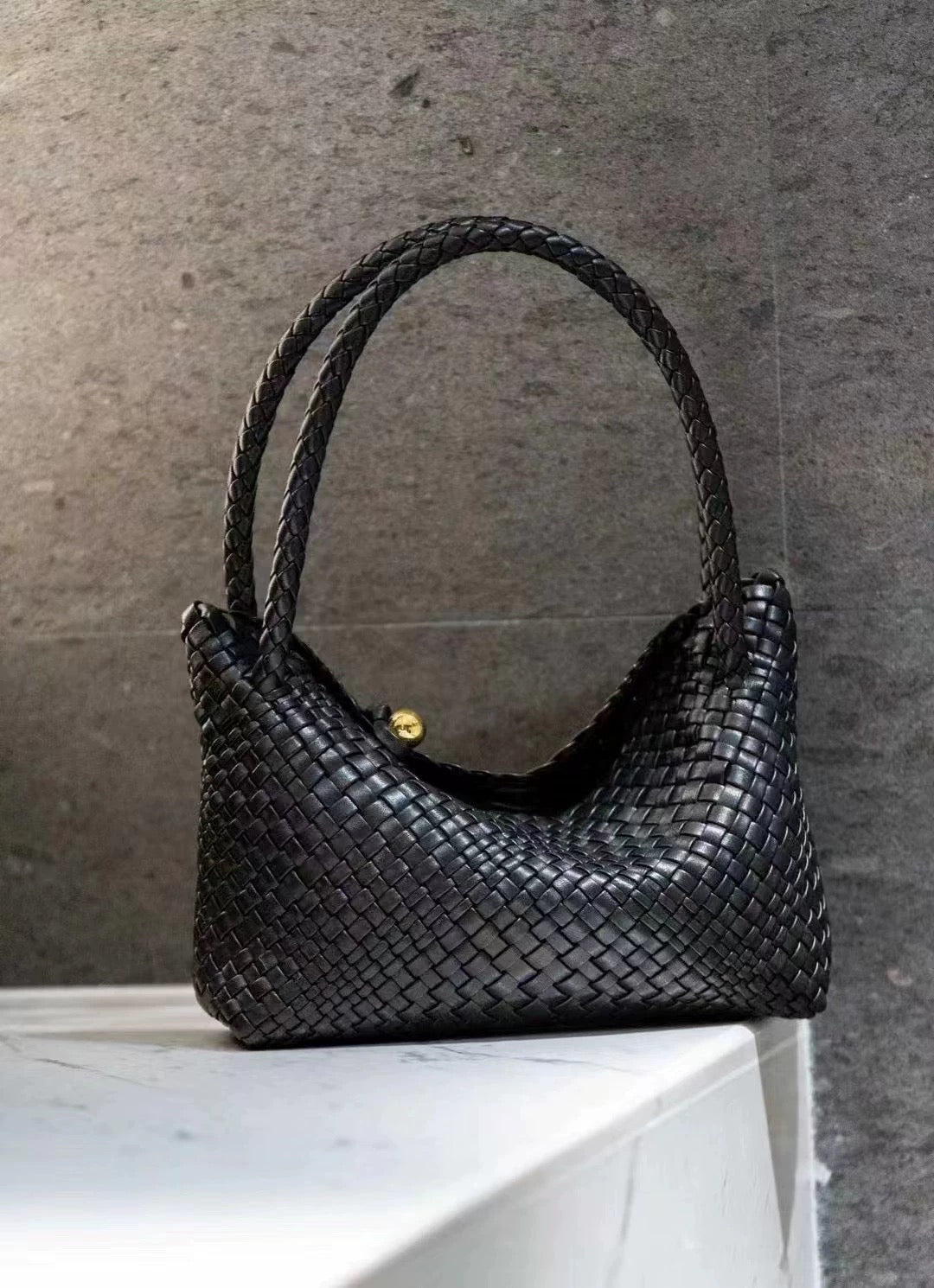 Handwoven Elegance – Genuine Leather Bag