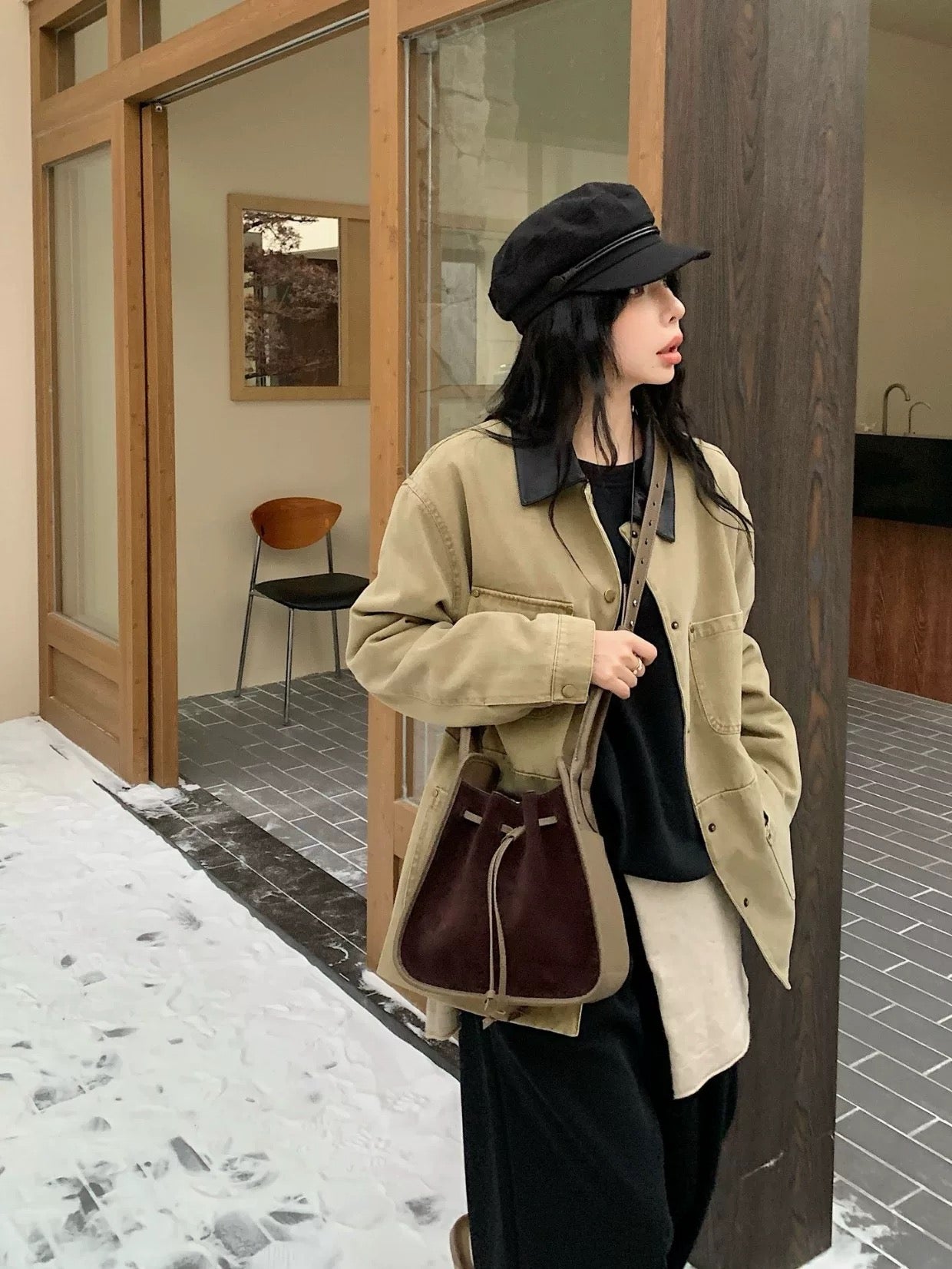 Darina – Elegant Shoulder Bag with Top Handle & Adjustable Strap