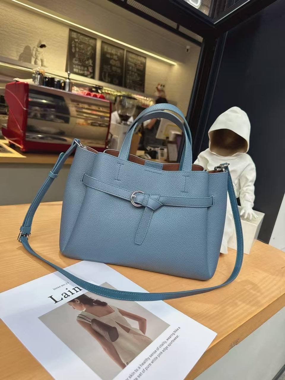 Urban Luxe Tote — Grain Leather Elegance &amp; Everyday Functionality