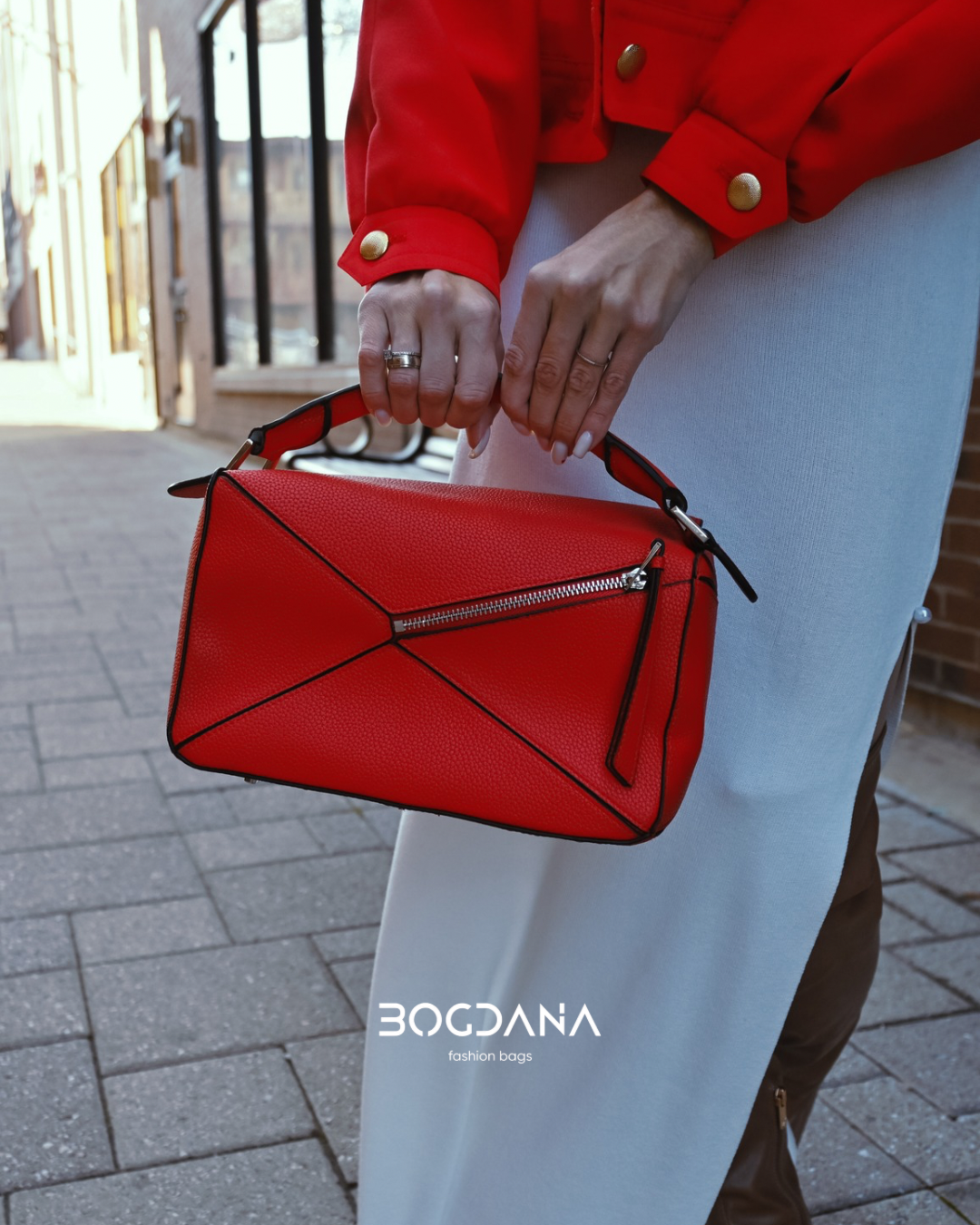 Rosso Classico – Premium Genuine Leather Bag. Italy