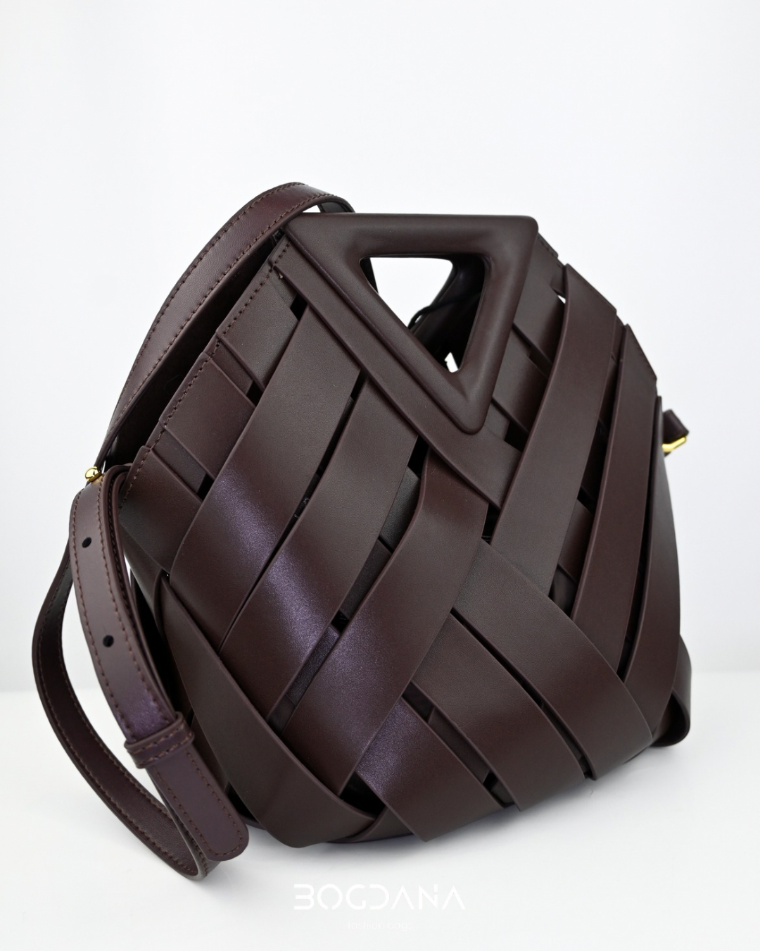The Statement Weave Bag-A Bold Statement in Genuine Leather
