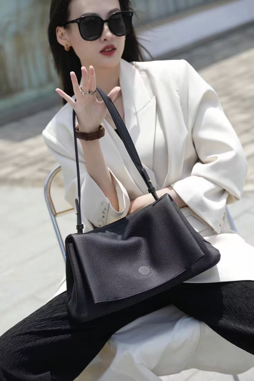 Lévera – The Art of Genuine Leather
