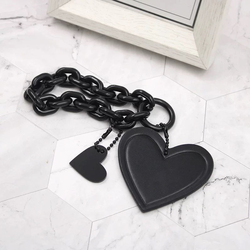 Blackout Heart – Chunky Chain Bag Charm | Edgy & Minimalist