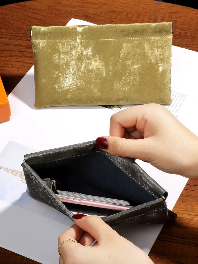 SilkVault” — The Ultimate Luxury Leather Pouch (Also Perfect for Glasses)