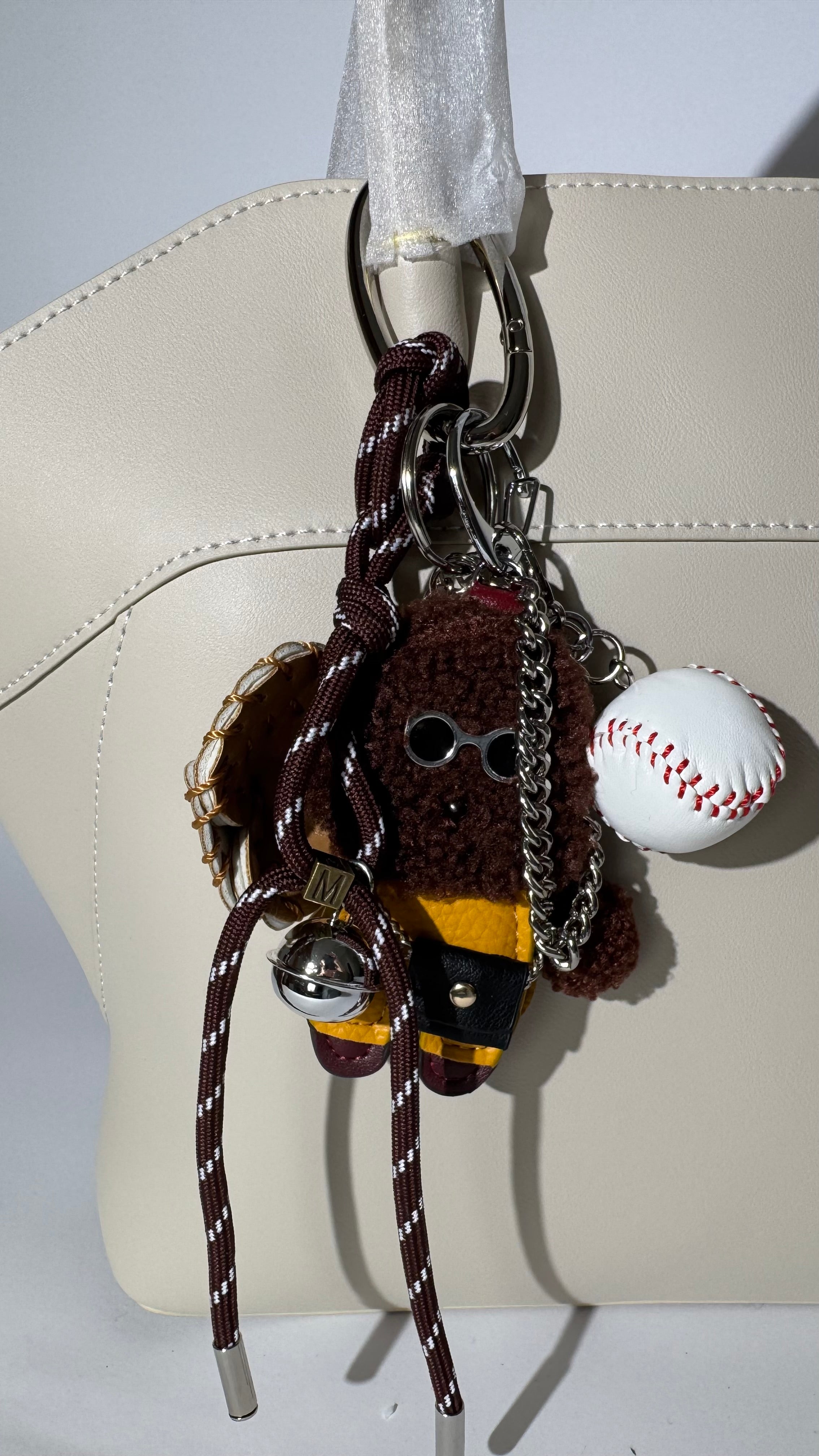 "Dachshund Delight" Key Chain