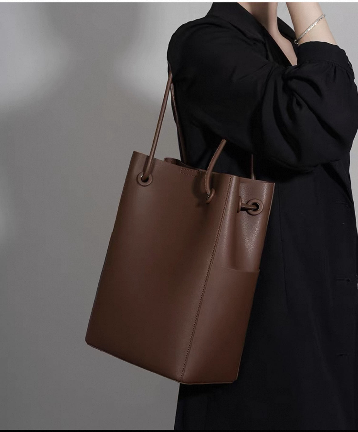 Luna Tote – Genuine Leather Bag with Removable Pouch