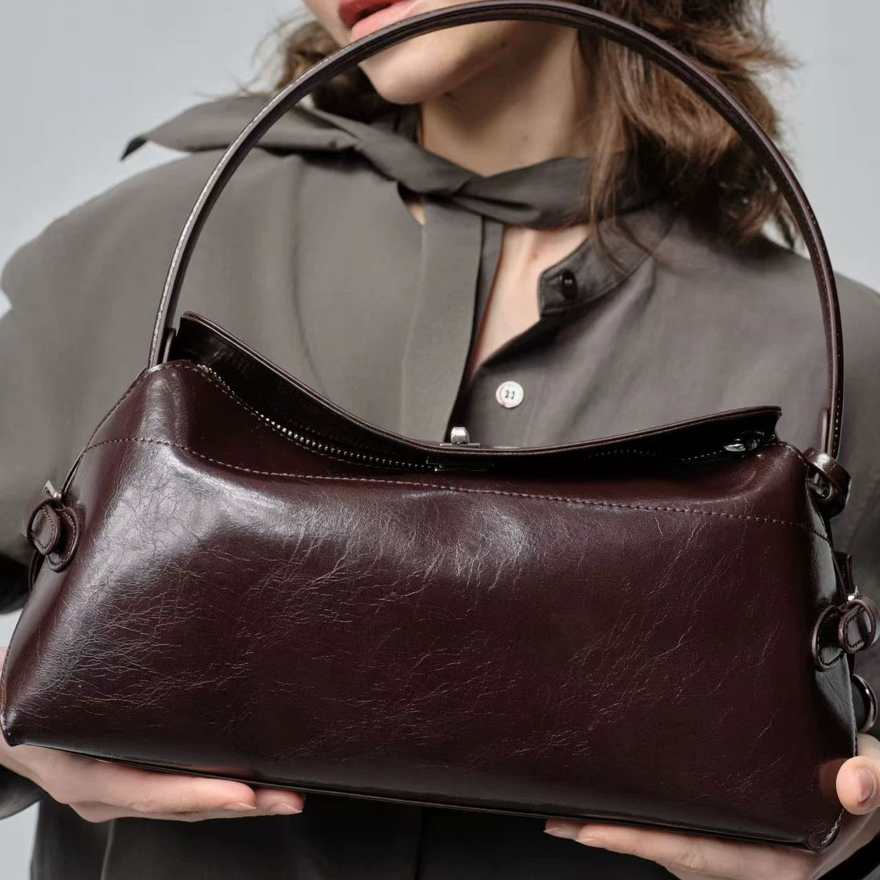 👜 Aylana Bag — Elegant Genuine Cowhide Leather Bag with Long Adjustable Strap