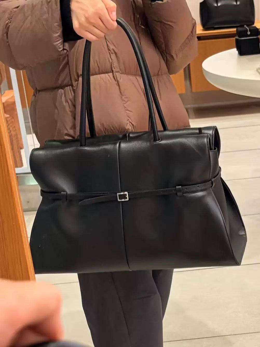 Silhouette Noir-Genuine Leather Top Handle Shoulder Bag
