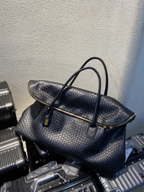 Luxe Voyager – Genuine Leather Travel Bag