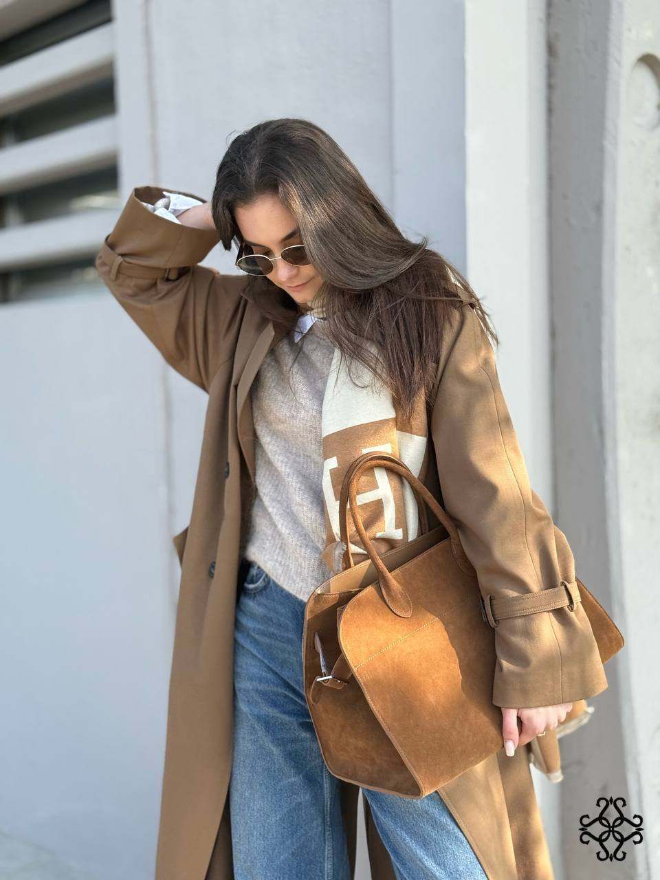 Velour Elegance – The Ultimate Italian Suede Handbag