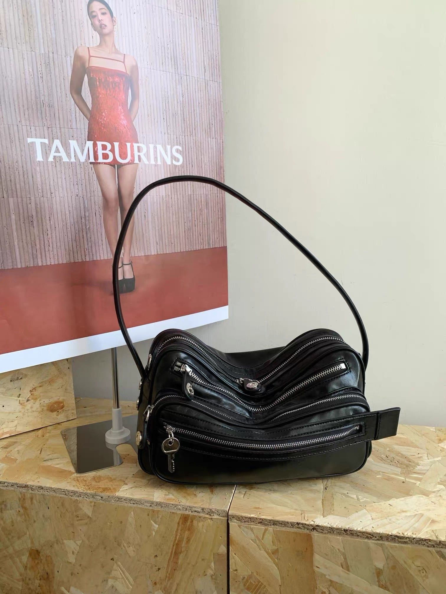 Siena Classic Genuine Leather Bag. Made in Italy