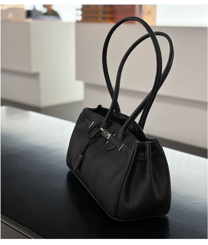 Black as Midnight — Your Everyday Statement Bag