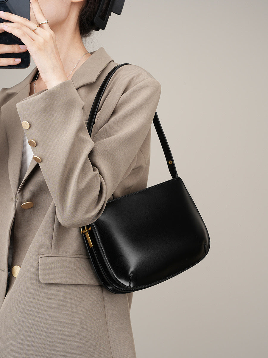 🎀 Elegant Charm Shoulder Bag – Your Daily Dose of Style and Elegance! 🎀
