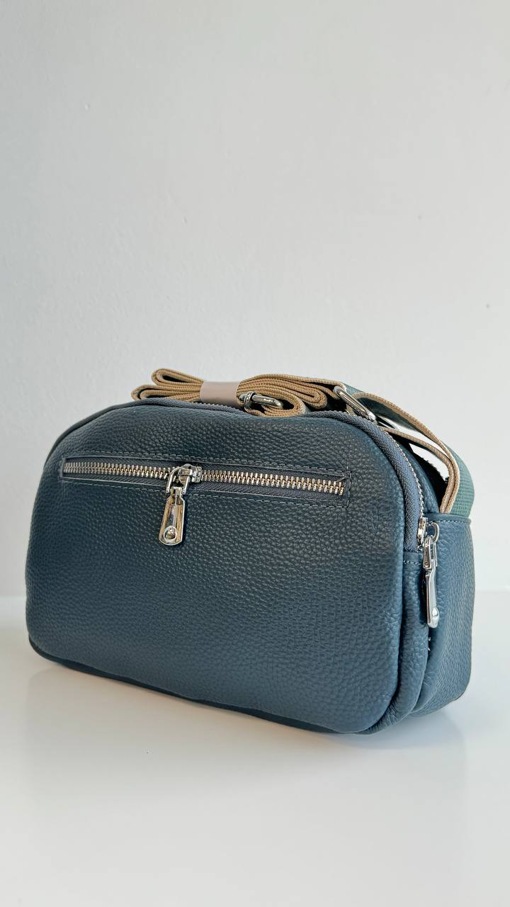Elegant Leather Crossbody Bag for Stylish Women