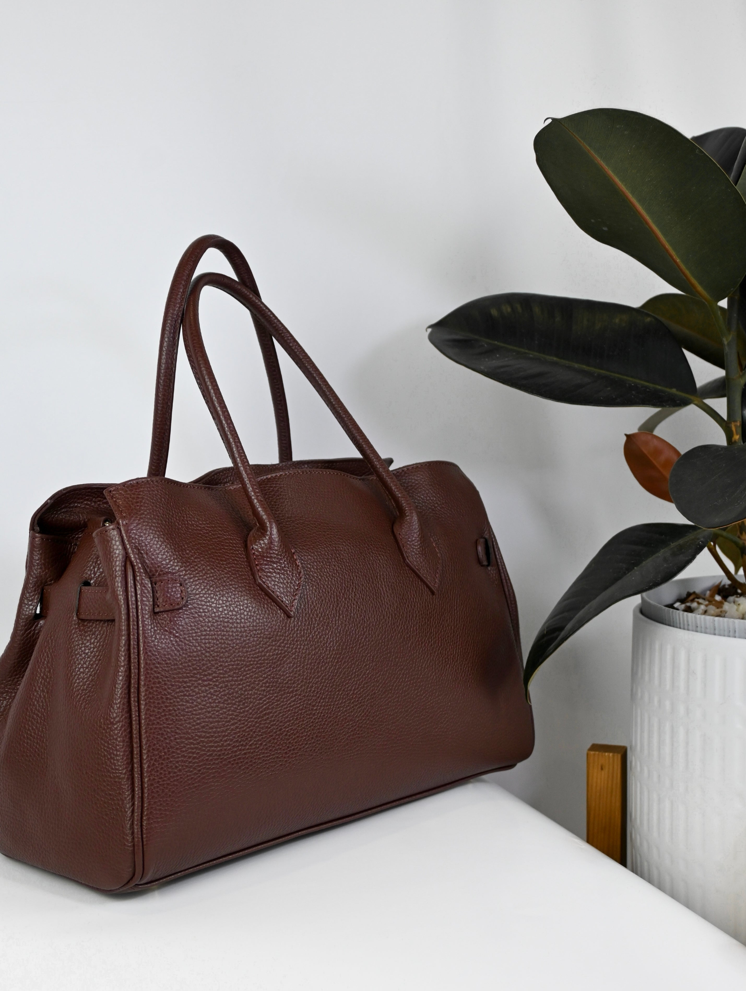 Elegant Italian Leather Tote Bag