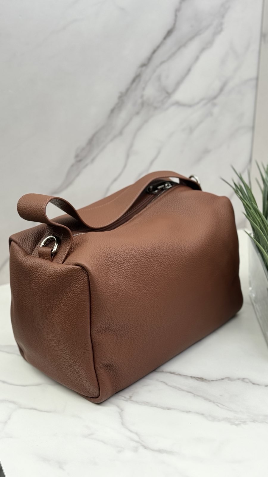 “Sienna — Elegant Leather Bag in Natural Shades”
