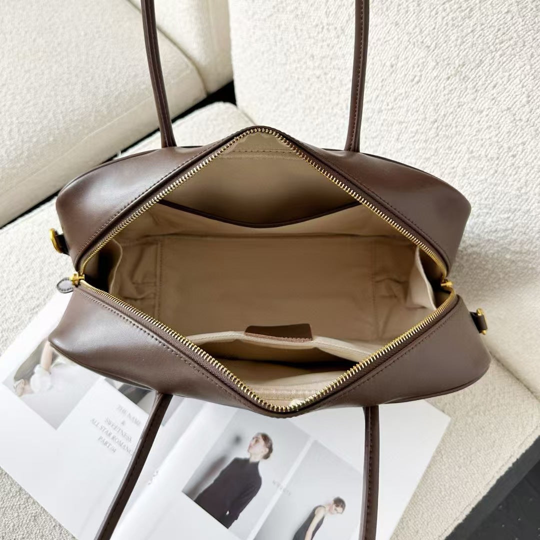 Linea Eleganza — Classic Genuine Leather Bag with Adjustable Strap